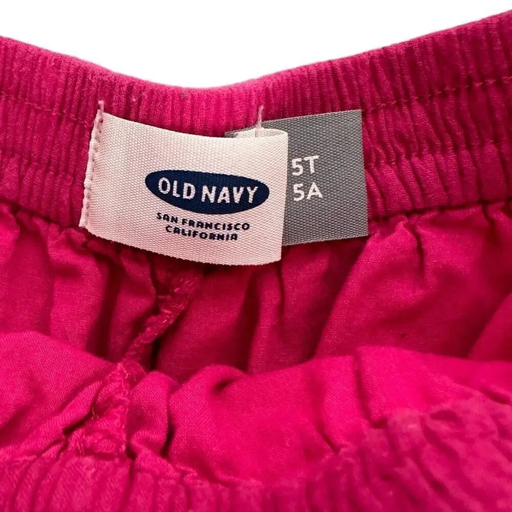 Old Navy Fuchsia pull on Shorts size 5T